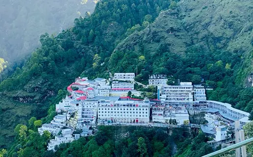 stunning_kashmir_with_vaishno_devi